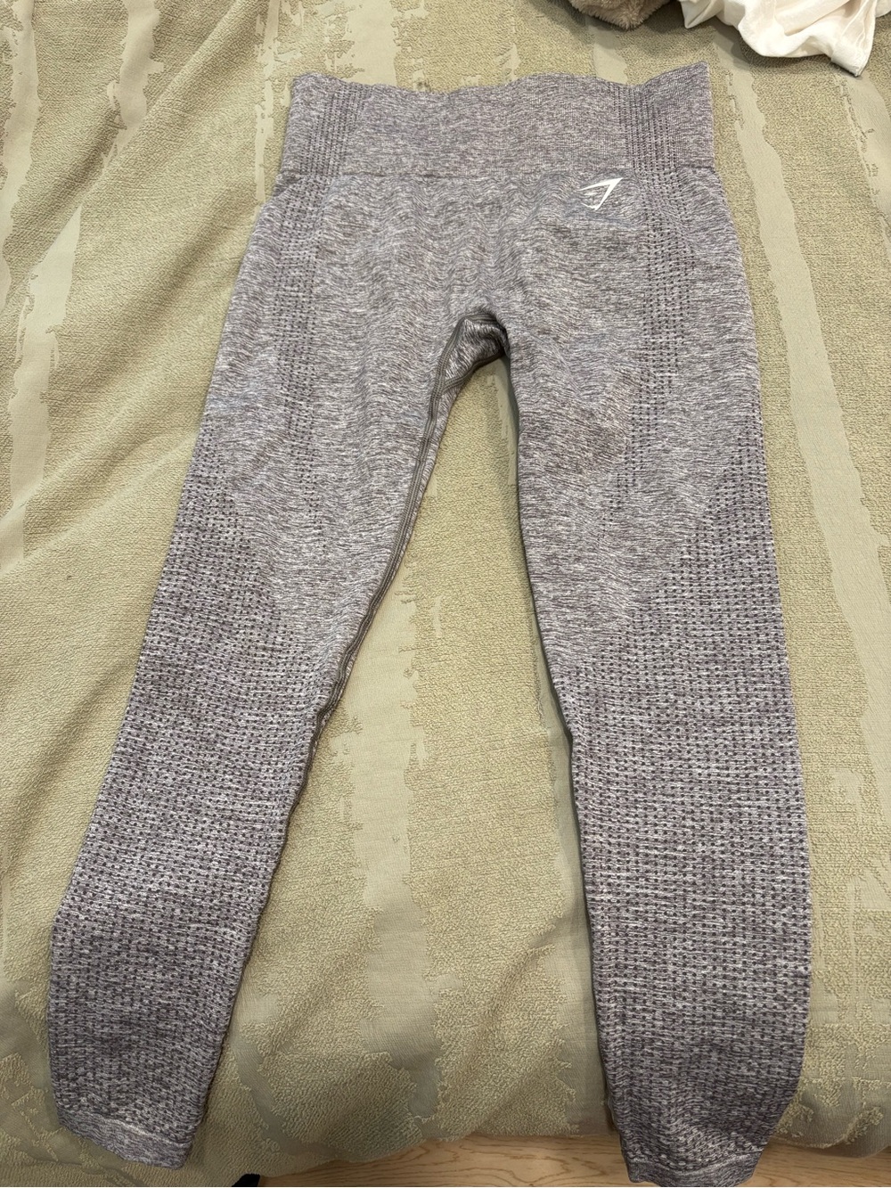 Gymshark women’s Light Gray vital Seamless Leggings original
